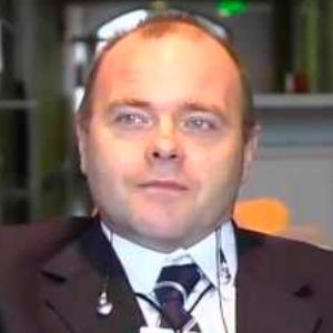 Dr. Eduardo Stonski